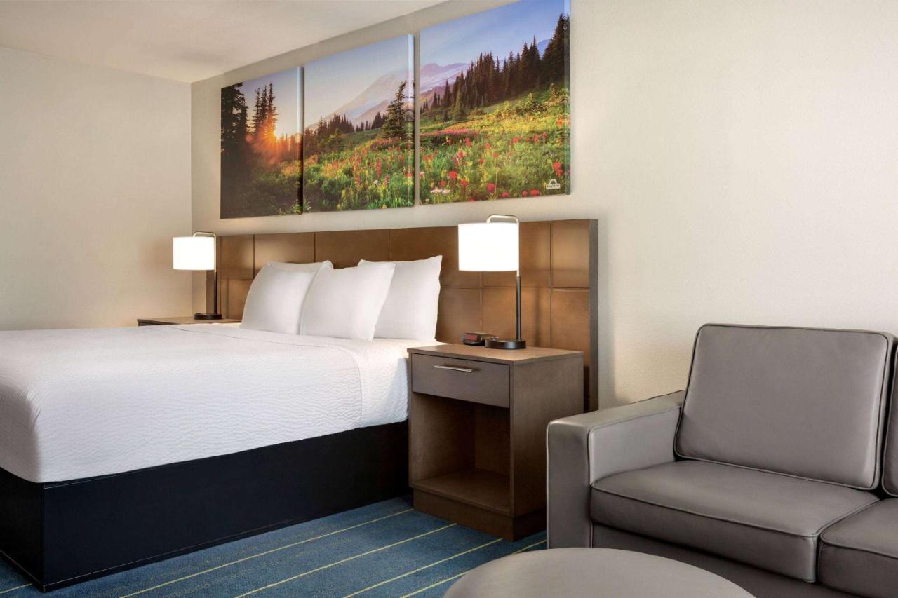 Days Inn & Suites By Wyndham Anaheim At Disneyland Park Ngoại thất bức ảnh